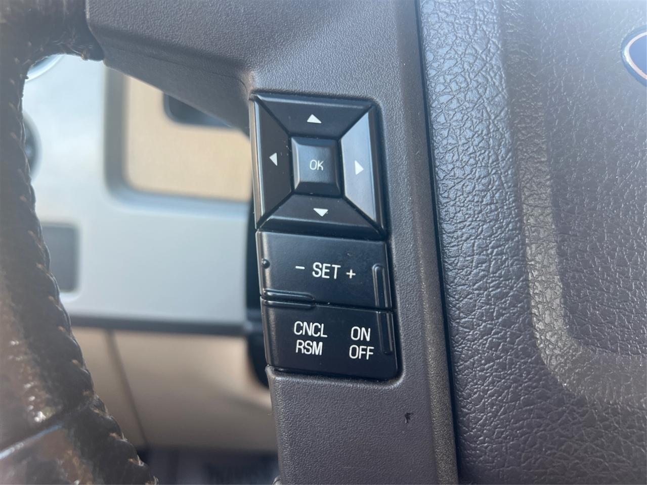 Ford F-150 Lariat SuperCrew 5.5-ft. Bed 2WD 2012