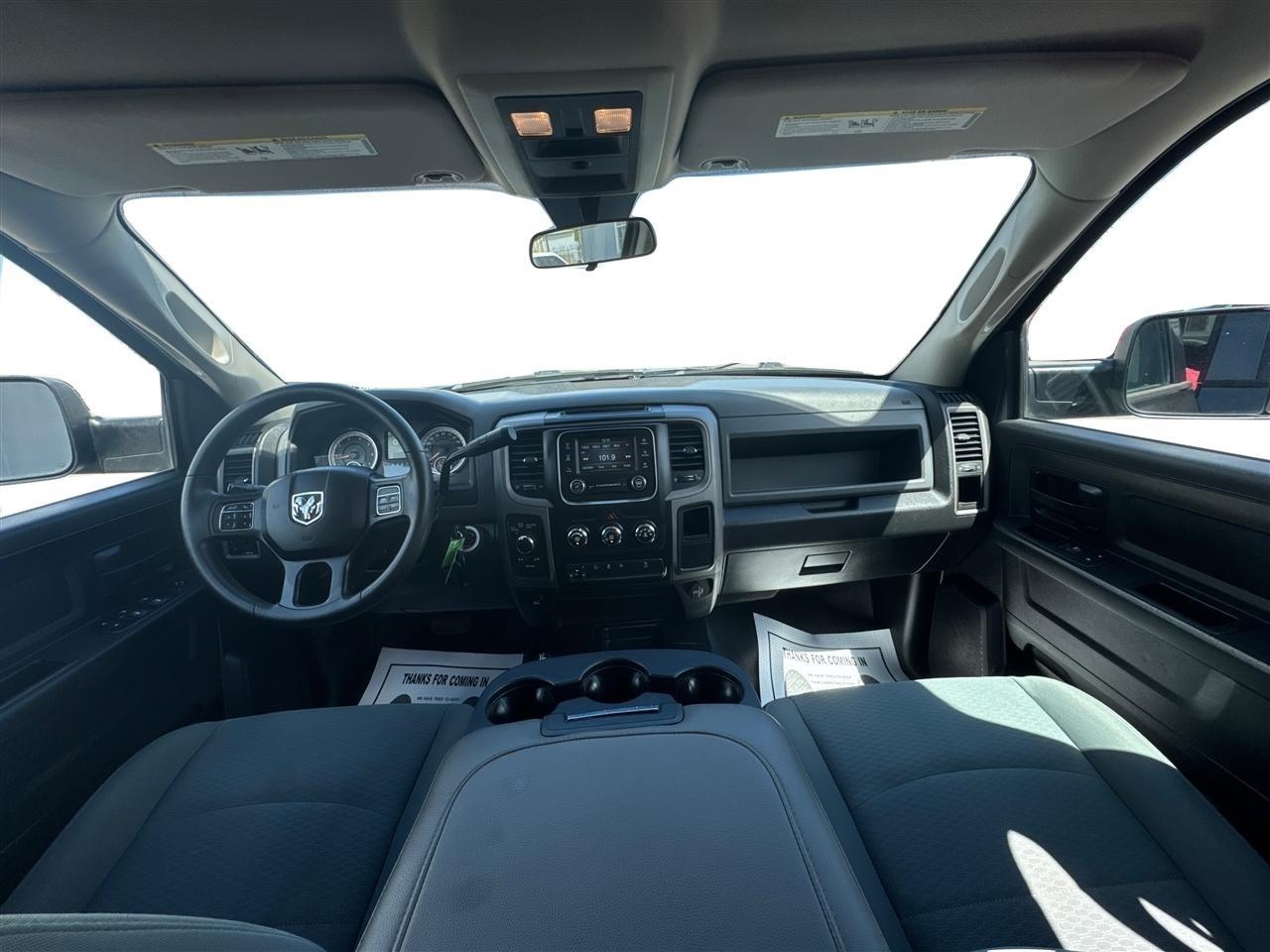 RAM 2500 Tradesman Crew Cab SWB 4WD 2017