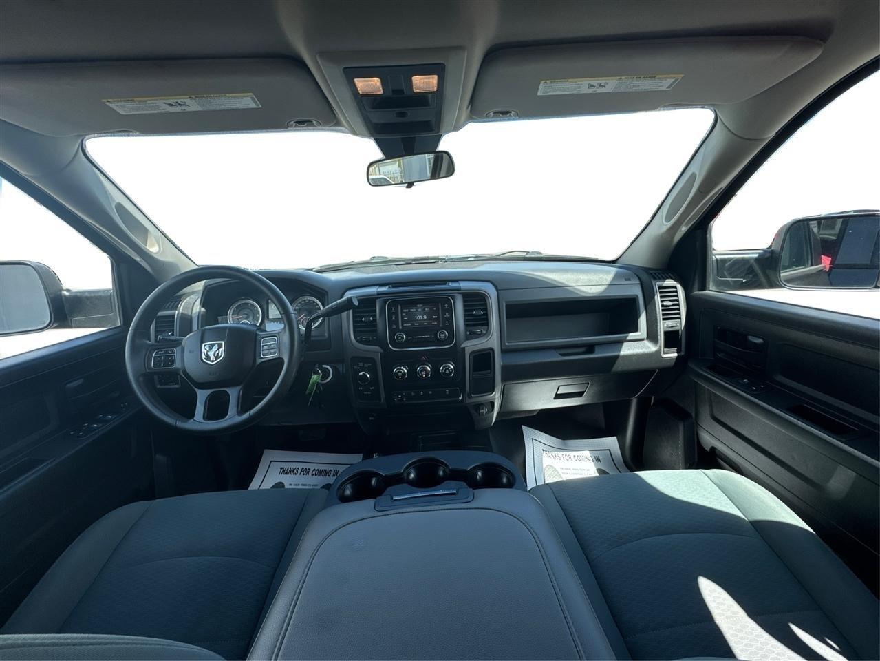 RAM 2500 Tradesman Crew Cab SWB 4WD 2017