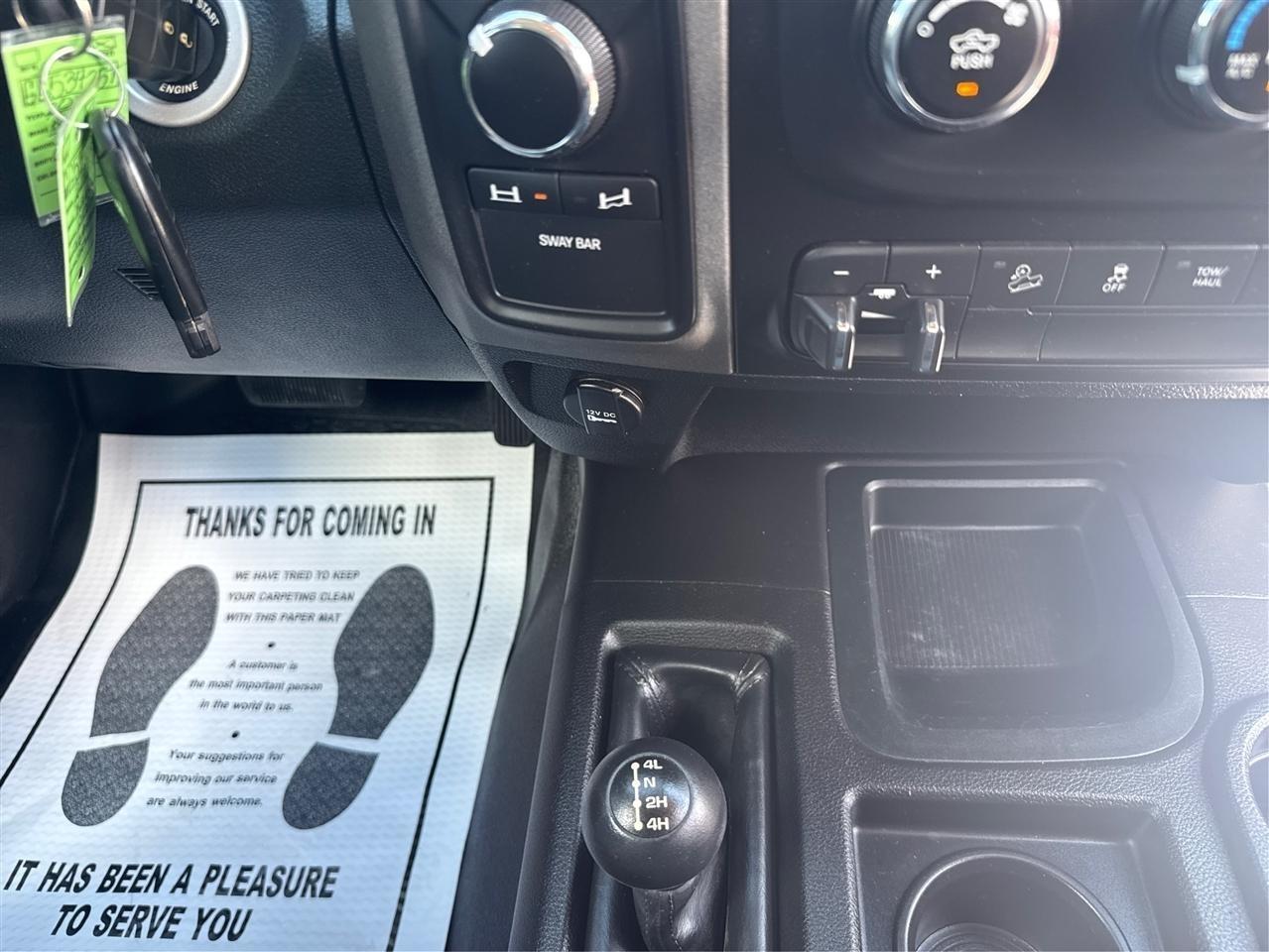 RAM 2500 Tradesman Crew Cab SWB 4WD 2017