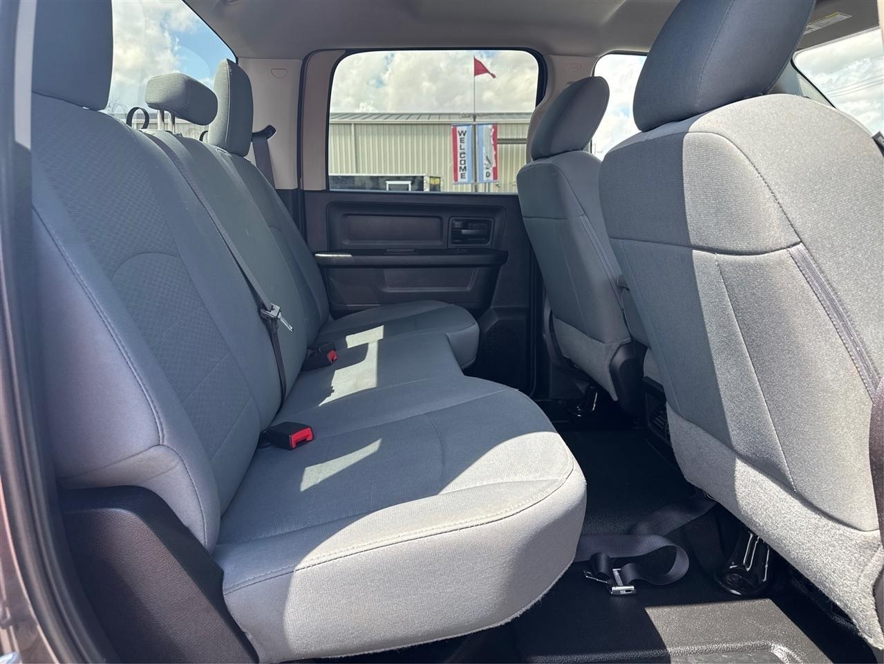 RAM 2500 Tradesman Crew Cab SWB 4WD 2017