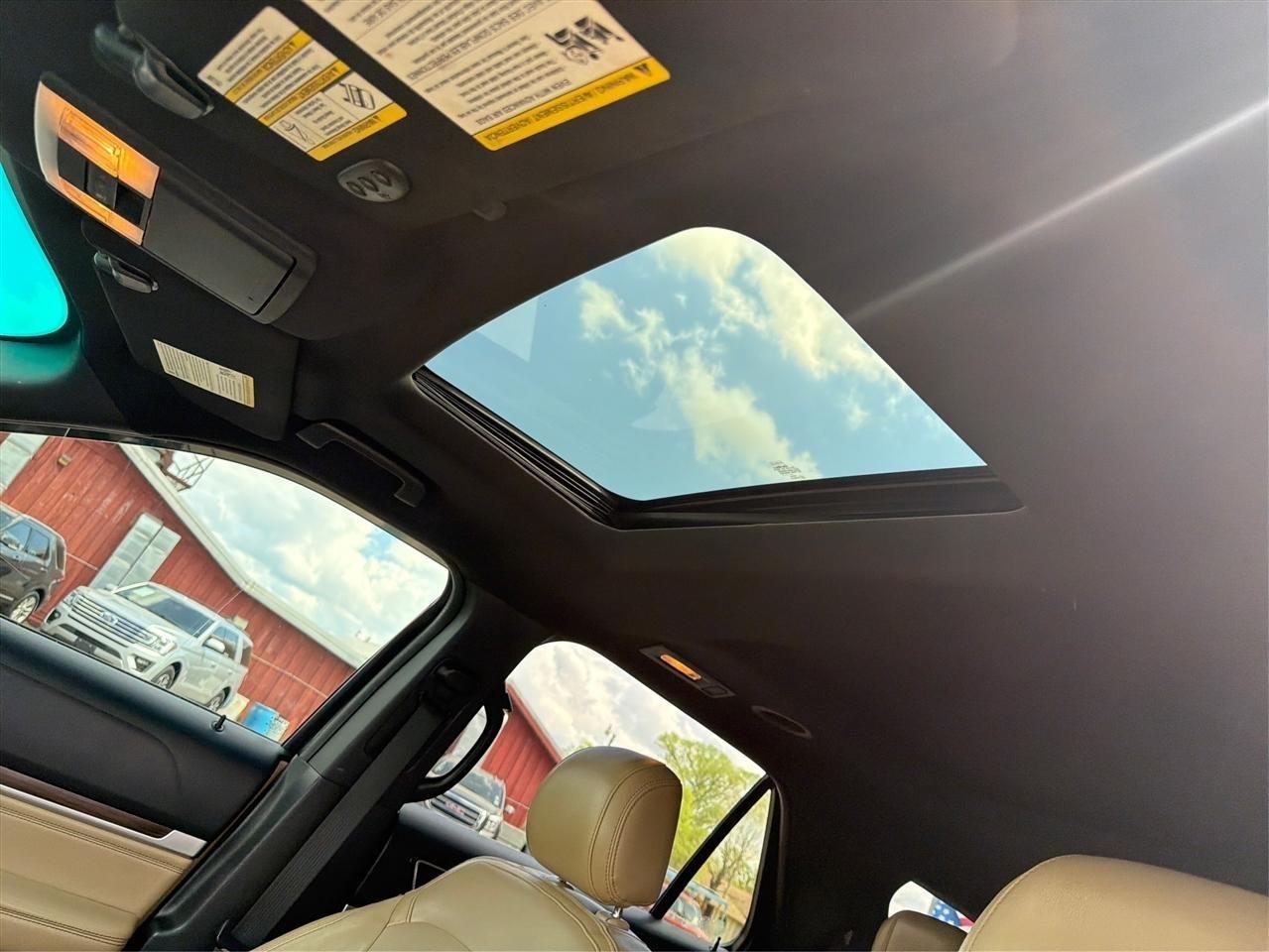 Ford Explorer Limited FWD 2016