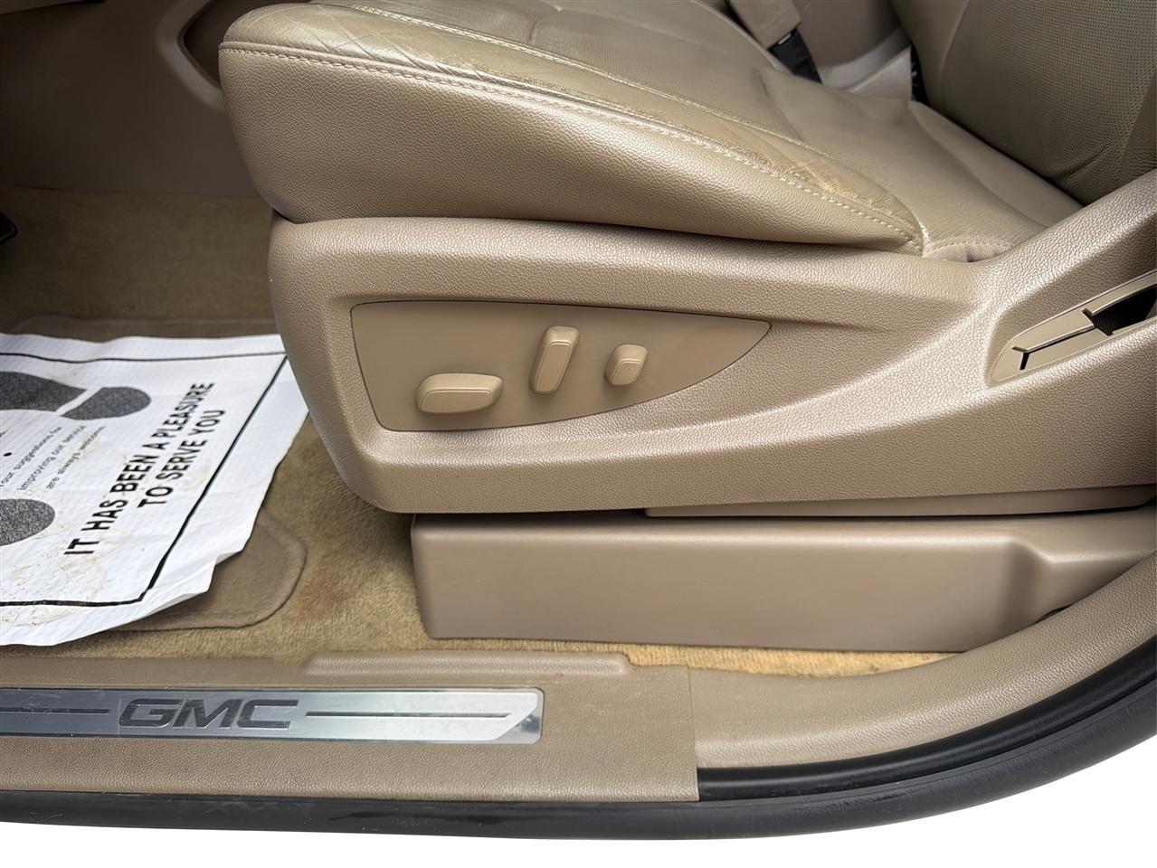 GMC Yukon SLT 2WD 2017