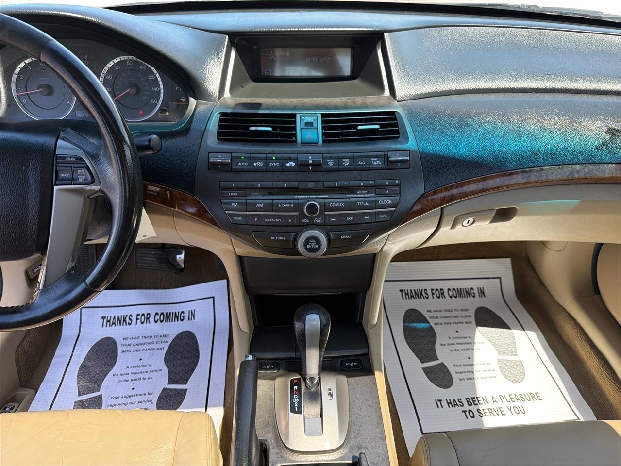 Honda Accord EX-L V-6 Sedan AT 2011