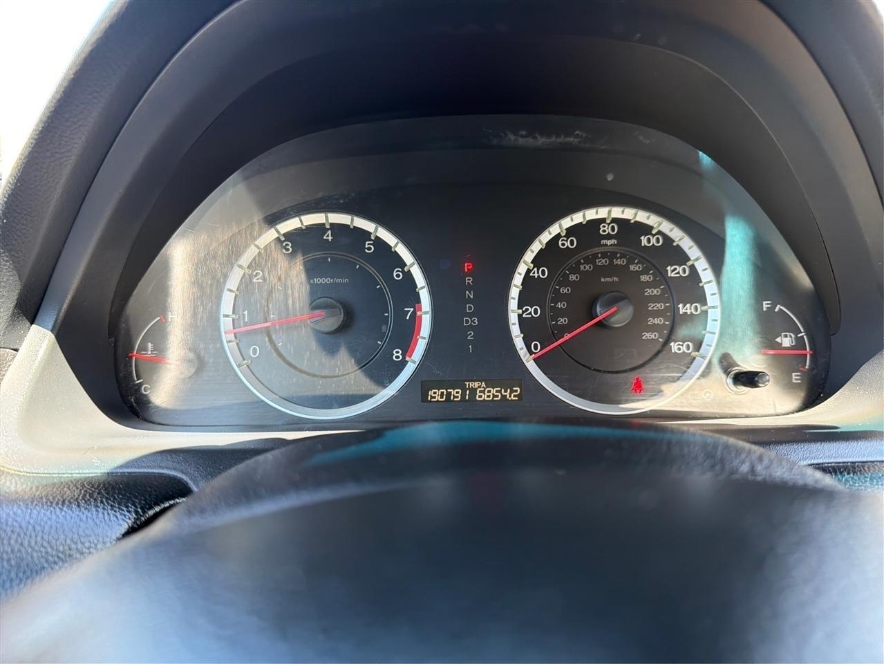 Honda Accord EX-L V-6 Sedan AT 2011