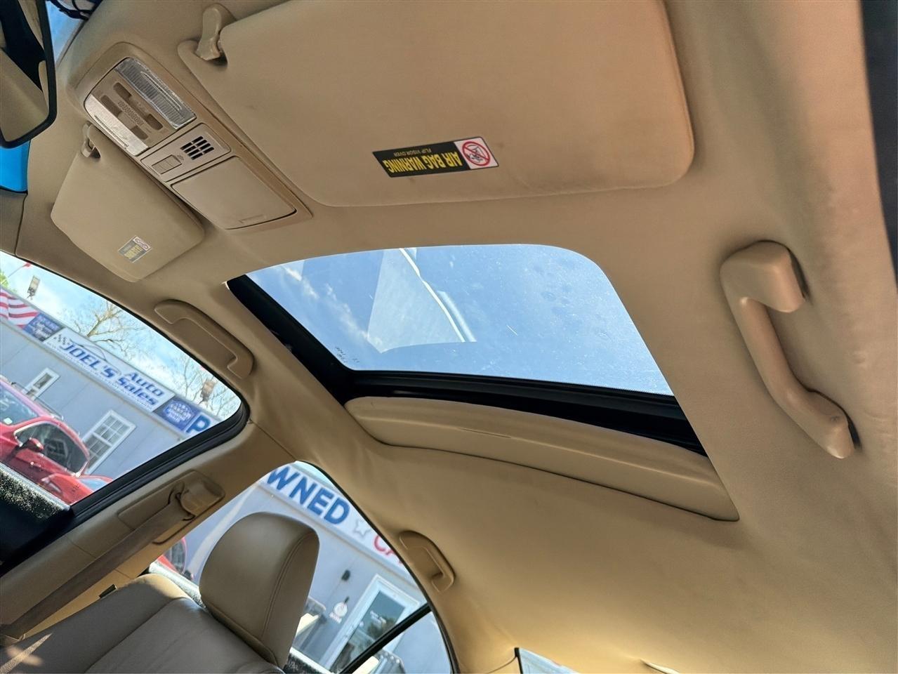 Honda Accord EX-L V-6 Sedan AT 2011