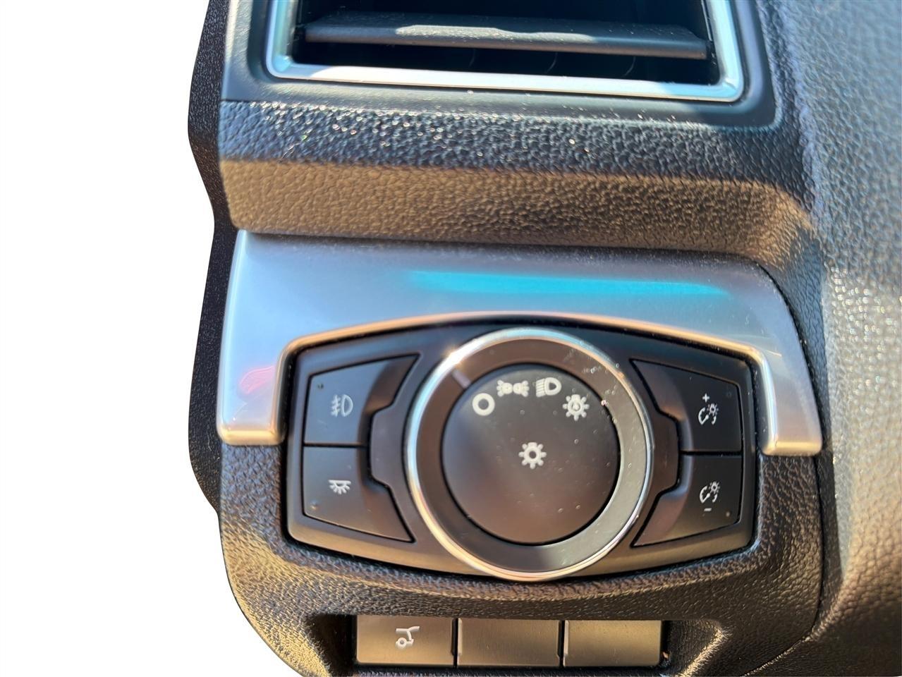 Ford Explorer Limited FWD 2017