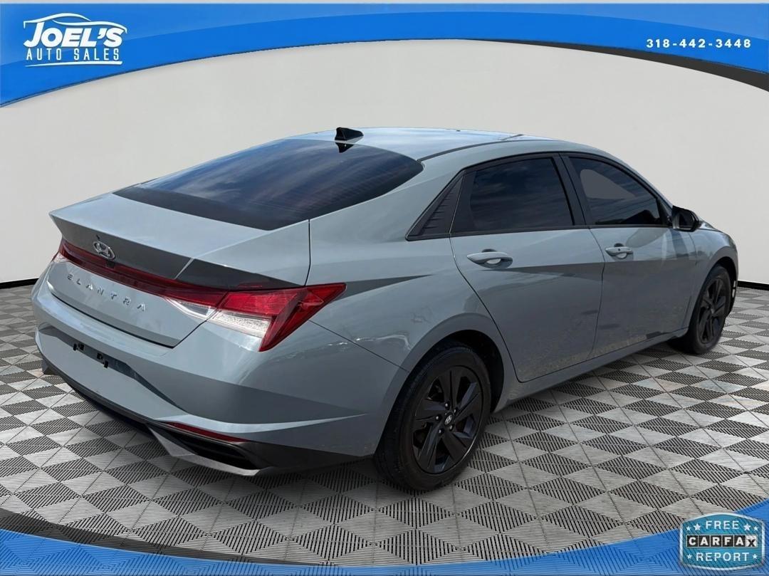Hyundai Elantra SEL 2022