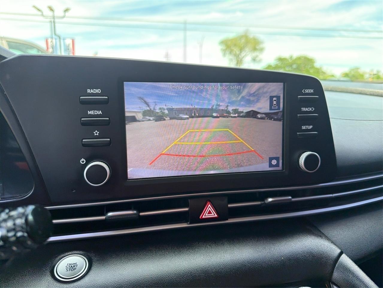 Hyundai Elantra SEL 2022