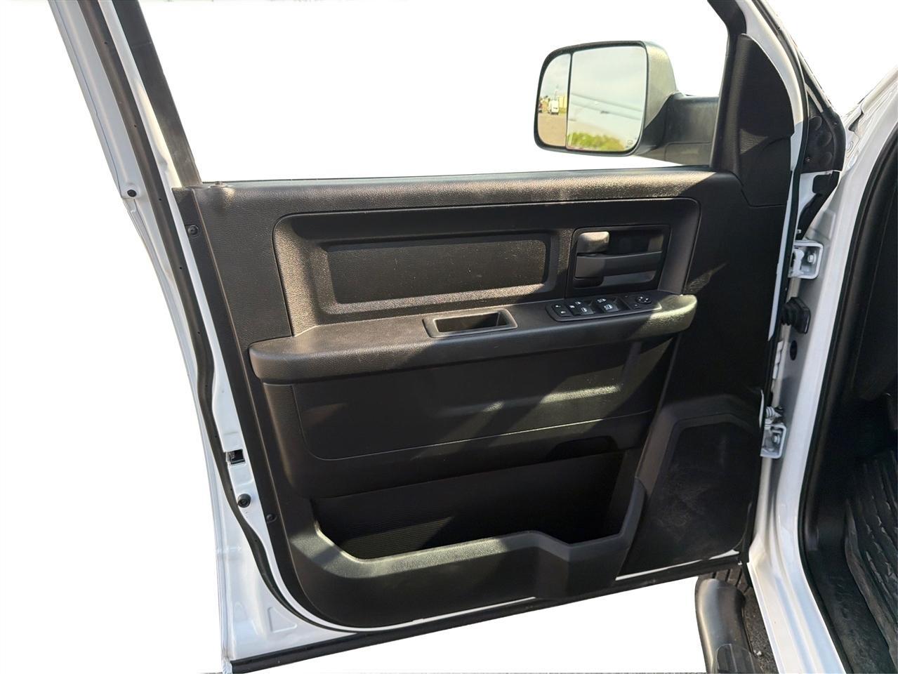 RAM 3500 Crew Cab 2WD DRW 2022