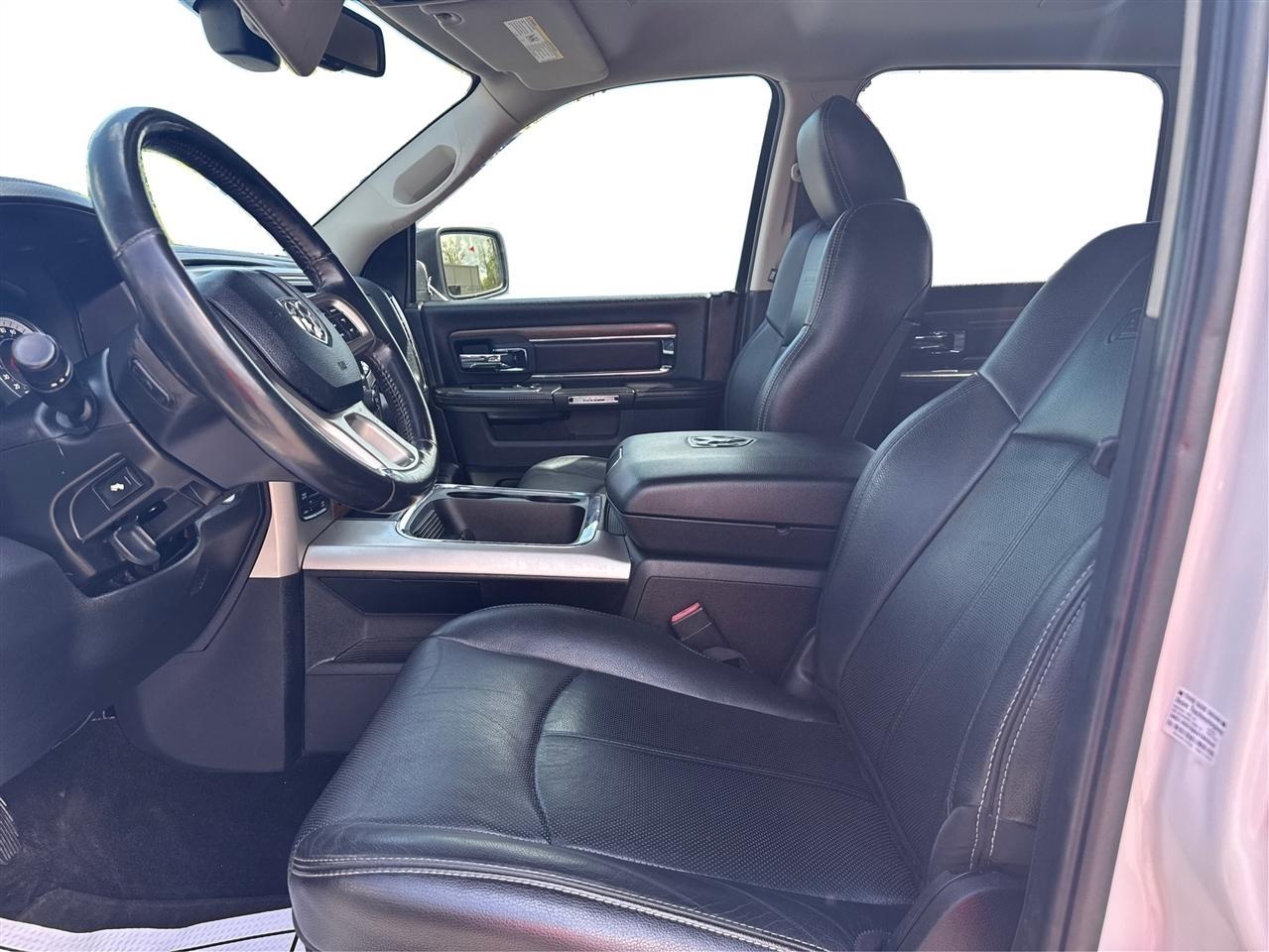 RAM 1500 Laramie Crew Cab SWB 4WD 2018