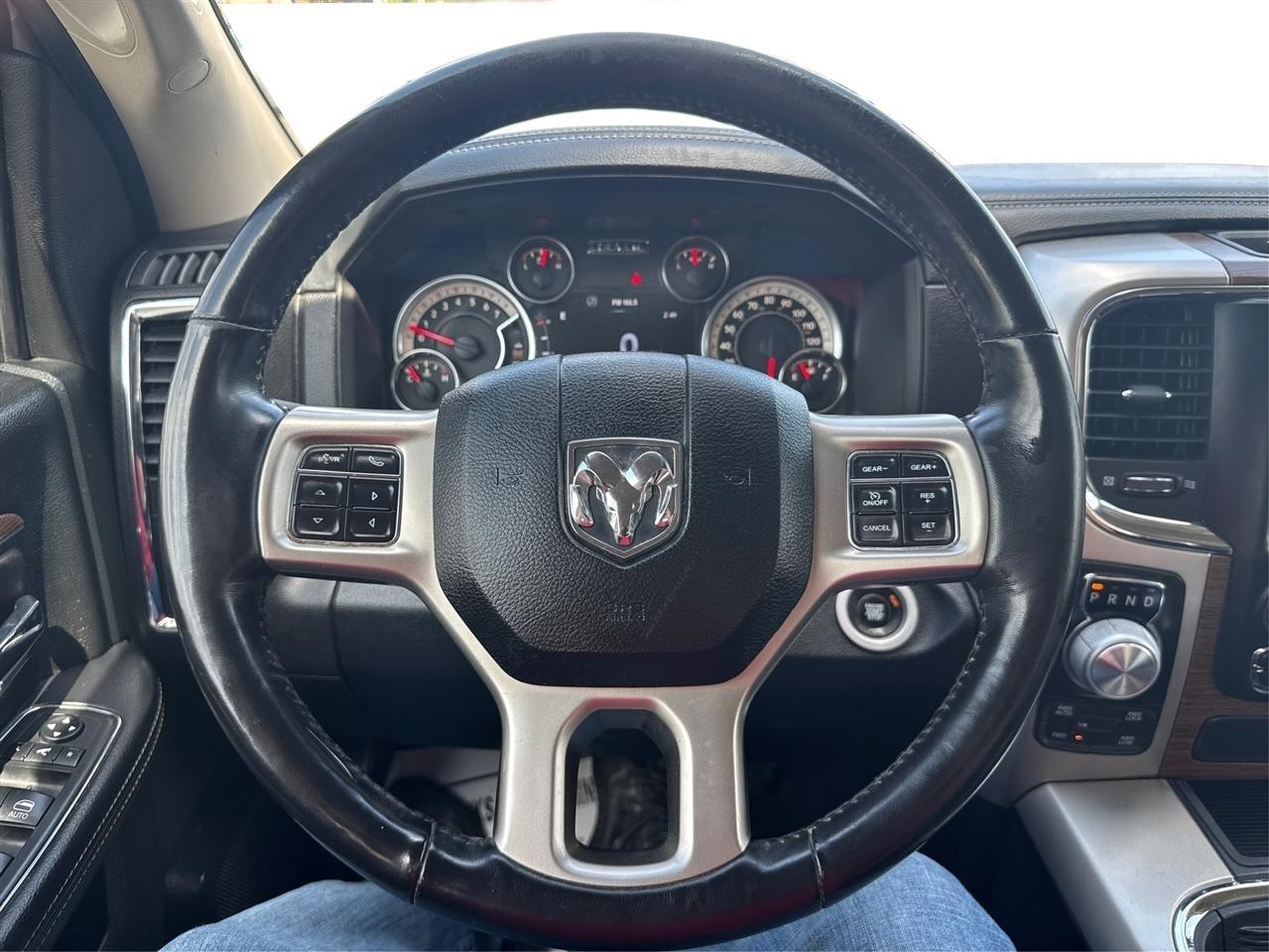 RAM 1500 Laramie Crew Cab SWB 4WD 2018