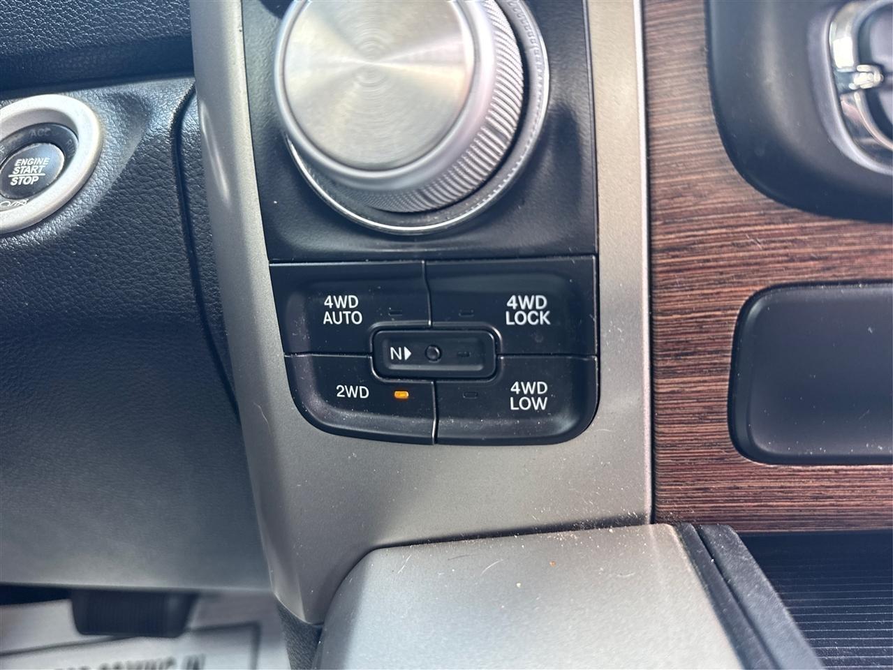 RAM 1500 Laramie Crew Cab SWB 4WD 2018