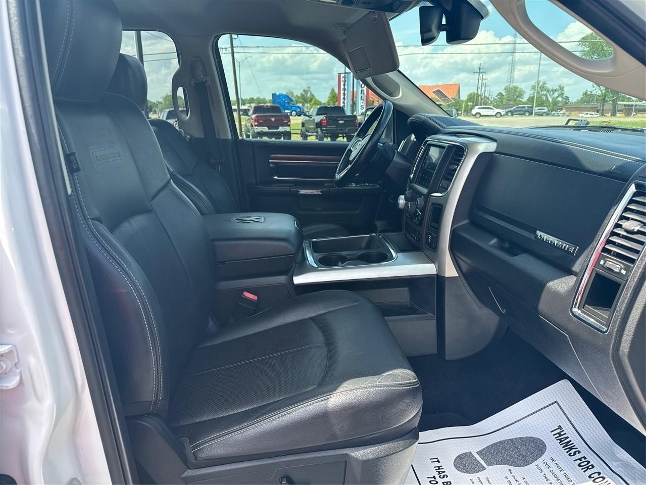 RAM 1500 Laramie Crew Cab SWB 4WD 2018