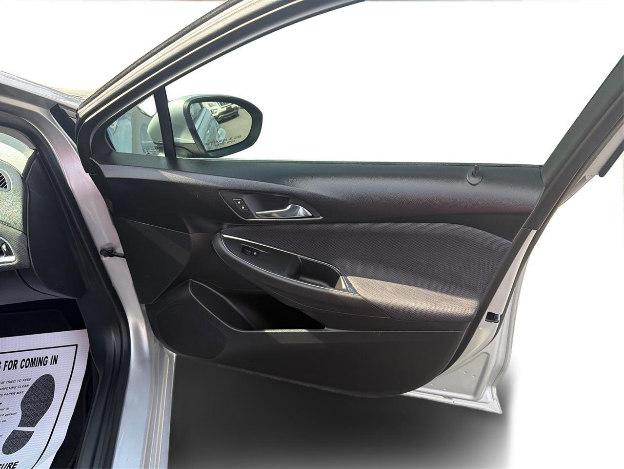 Chevrolet Cruze LT Hatchback 2019