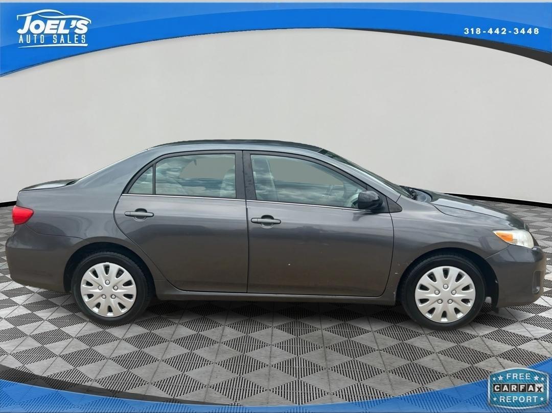 Toyota Corolla LE 4-Speed AT 2013
