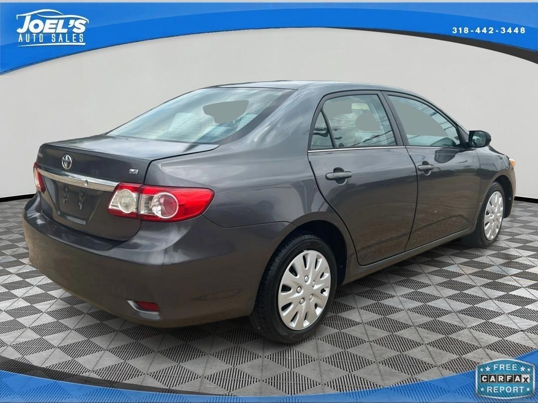 Toyota Corolla LE 4-Speed AT 2013