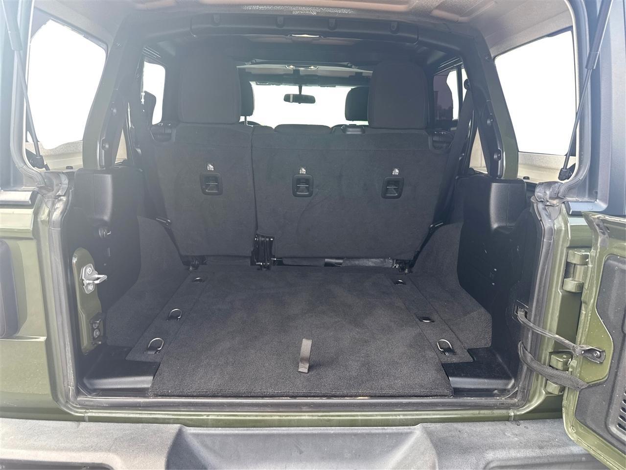 Jeep Wrangler Unlimited Sport 2021