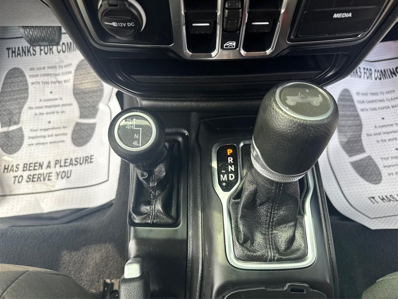 Jeep Wrangler Unlimited Sport 2021