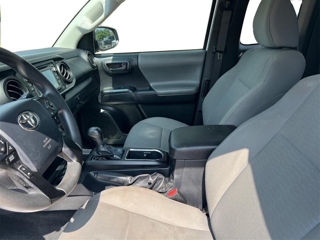 Toyota Tacoma SR5 Access Cab I4 6AT 2WD 2019