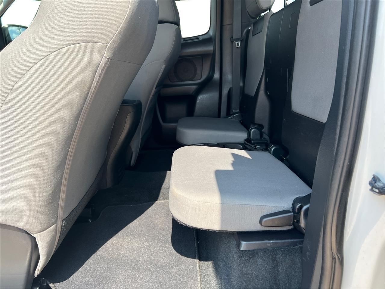 Toyota Tacoma SR5 Access Cab I4 6AT 2WD 2019