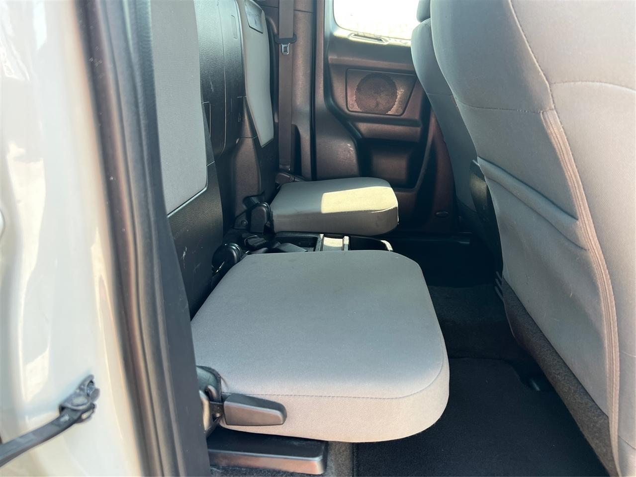 Toyota Tacoma SR5 Access Cab I4 6AT 2WD 2019