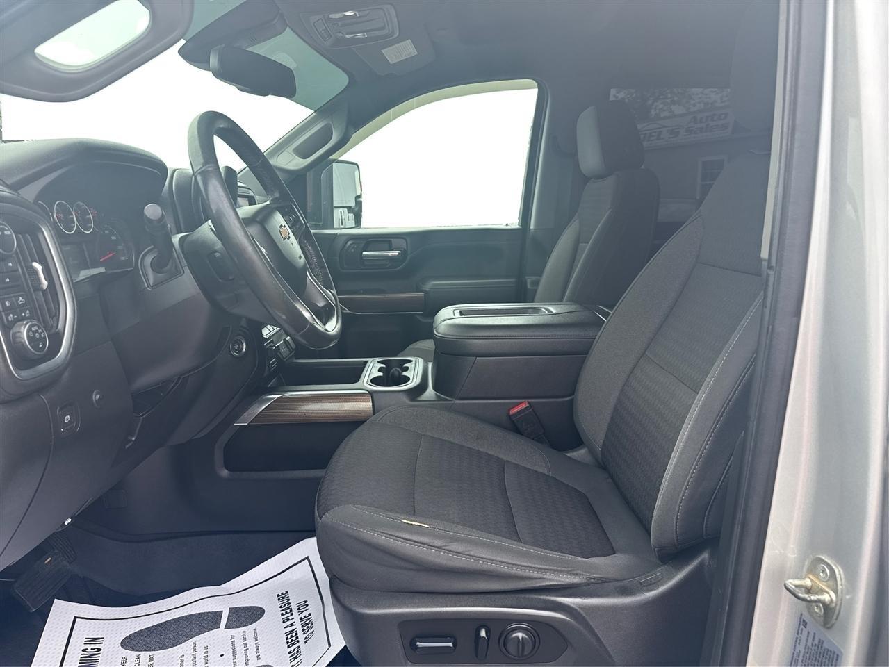 Chevrolet Silverado 3500HD LT Crew Cab 4WD 2021
