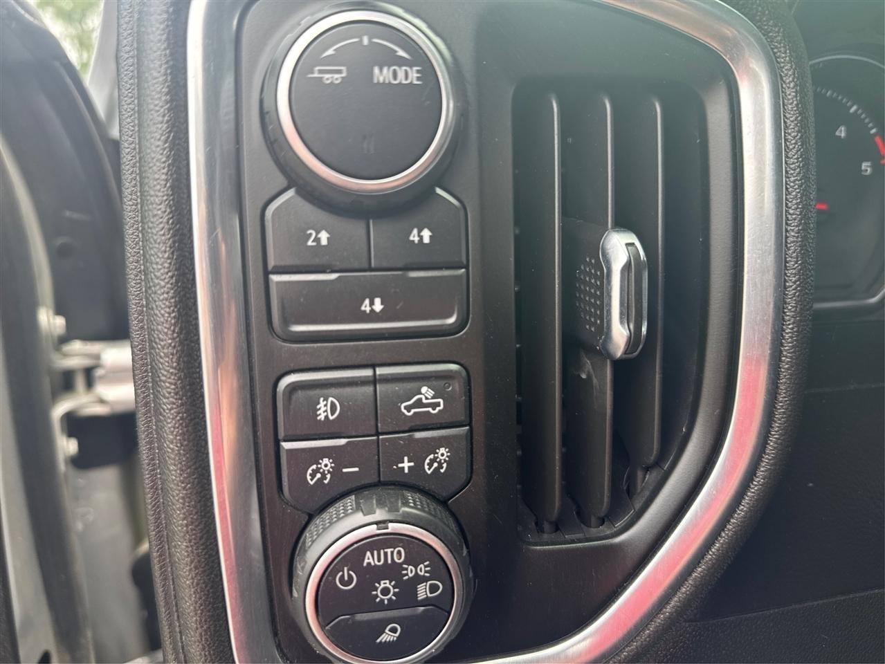 Chevrolet Silverado 3500HD LT Crew Cab 4WD 2021