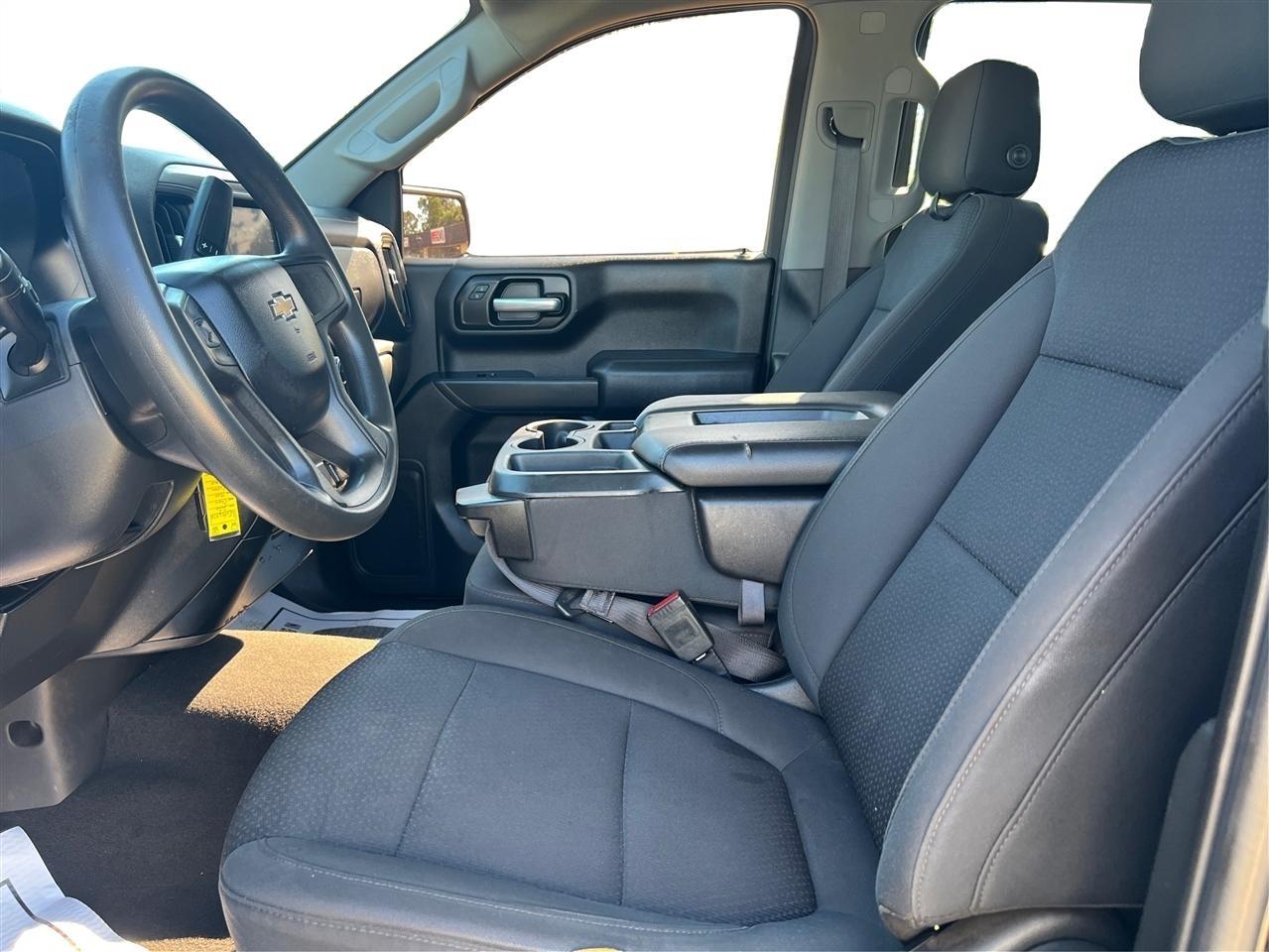 Chevrolet Silverado 1500 Custom Crew Cab Long Box 2WD 2020