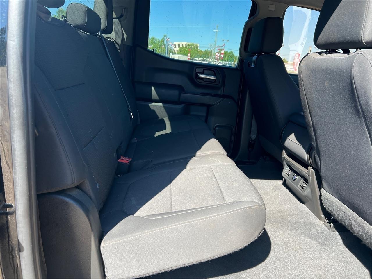 Chevrolet Silverado 1500 Custom Crew Cab Long Box 2WD 2020