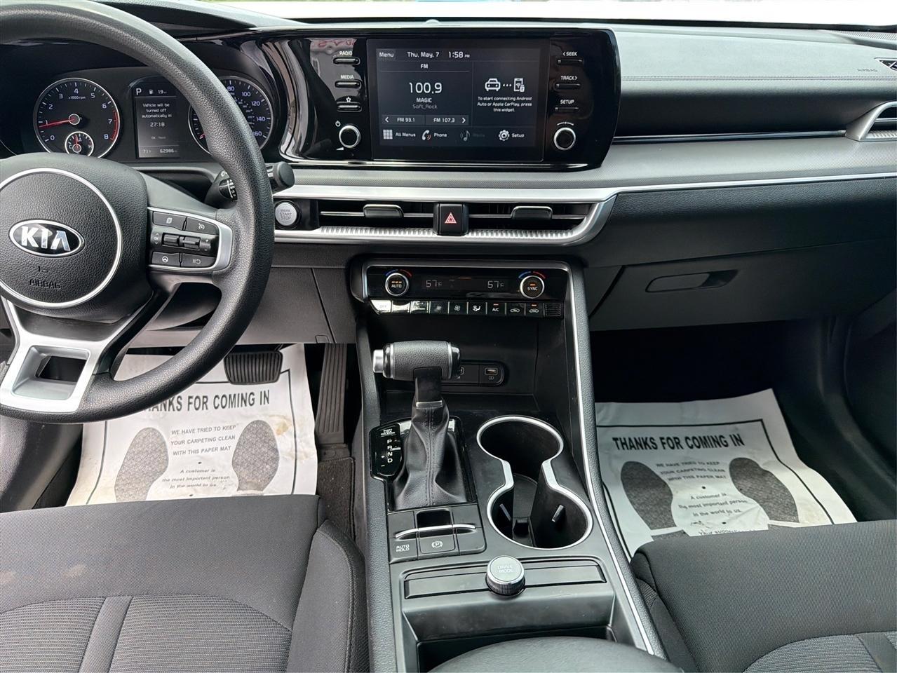 Kia K5 LXS 2021