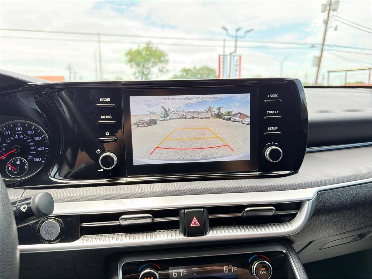 Kia K5 LXS 2021
