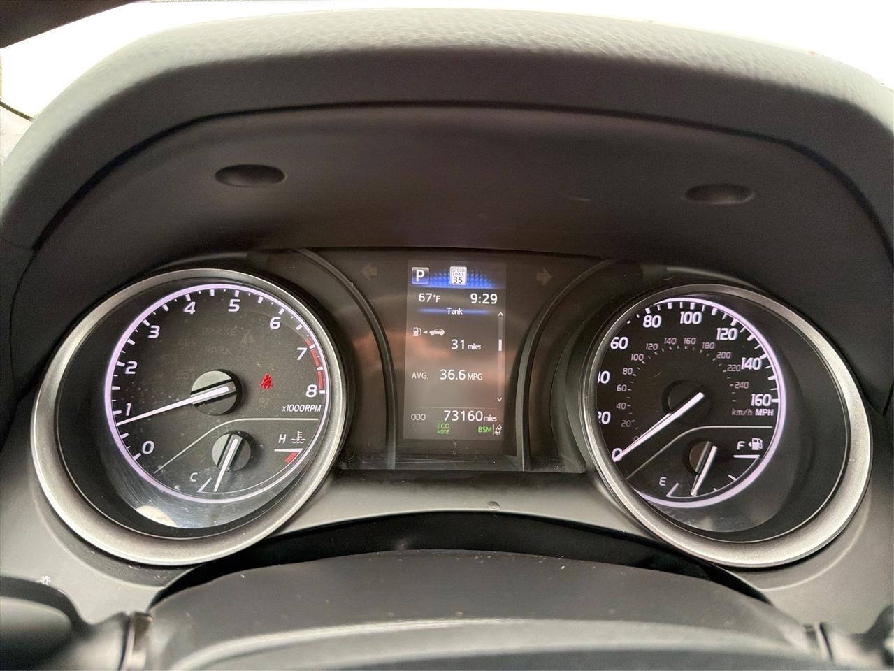 Toyota Camry SE 2022