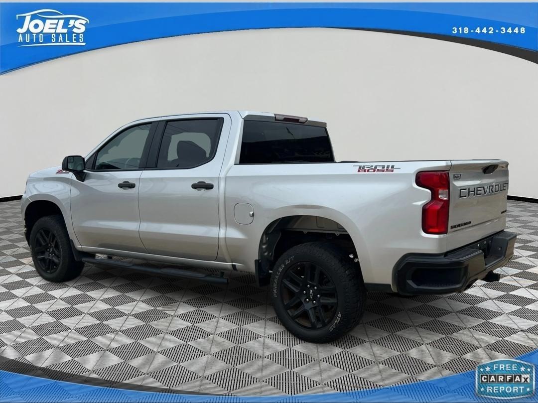 Chevrolet Silverado 1500 Custom Trail Boss Crew Cab Long Box 4WD 2021