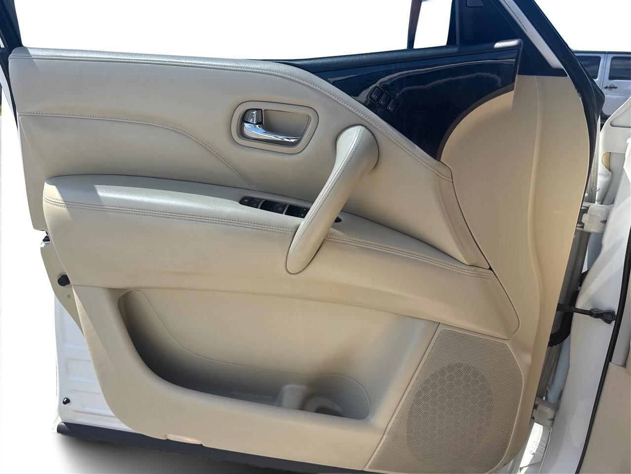 Infiniti QX80 LUXE 2020