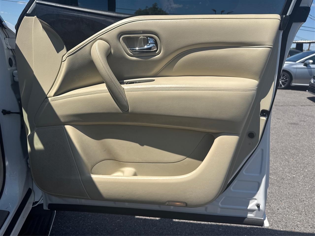 Infiniti QX80 LUXE 2020