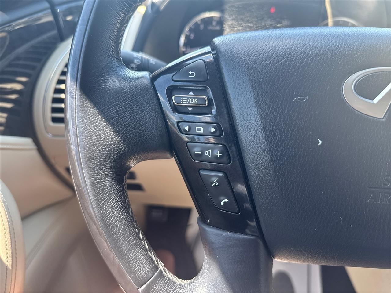 Infiniti QX80 LUXE 2020