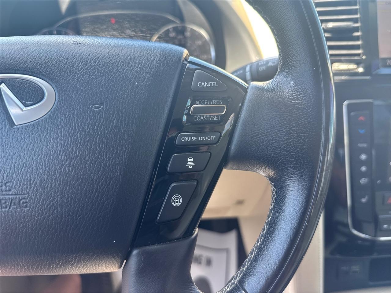 Infiniti QX80 LUXE 2020