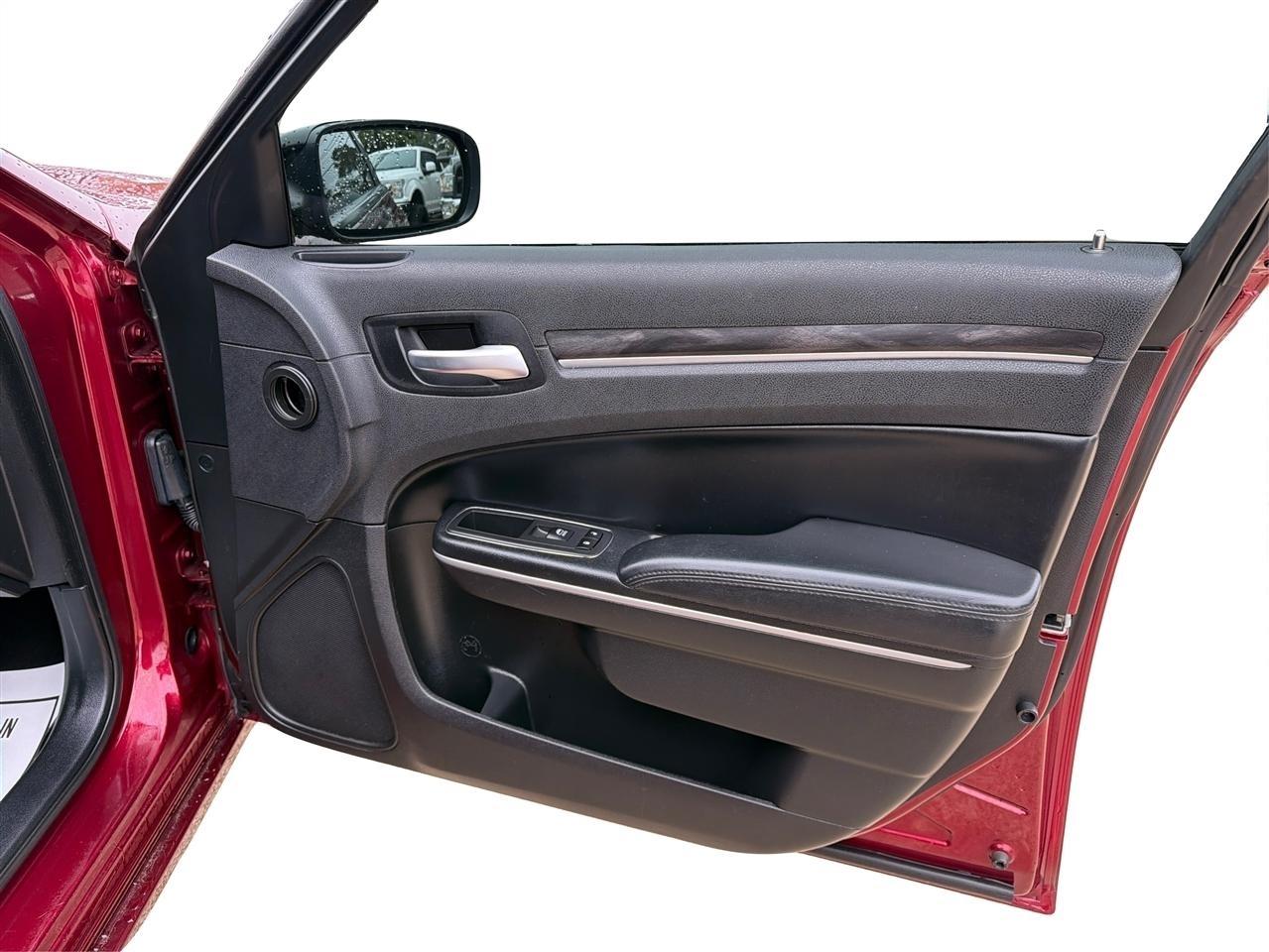 Chrysler 300 Touring 2019