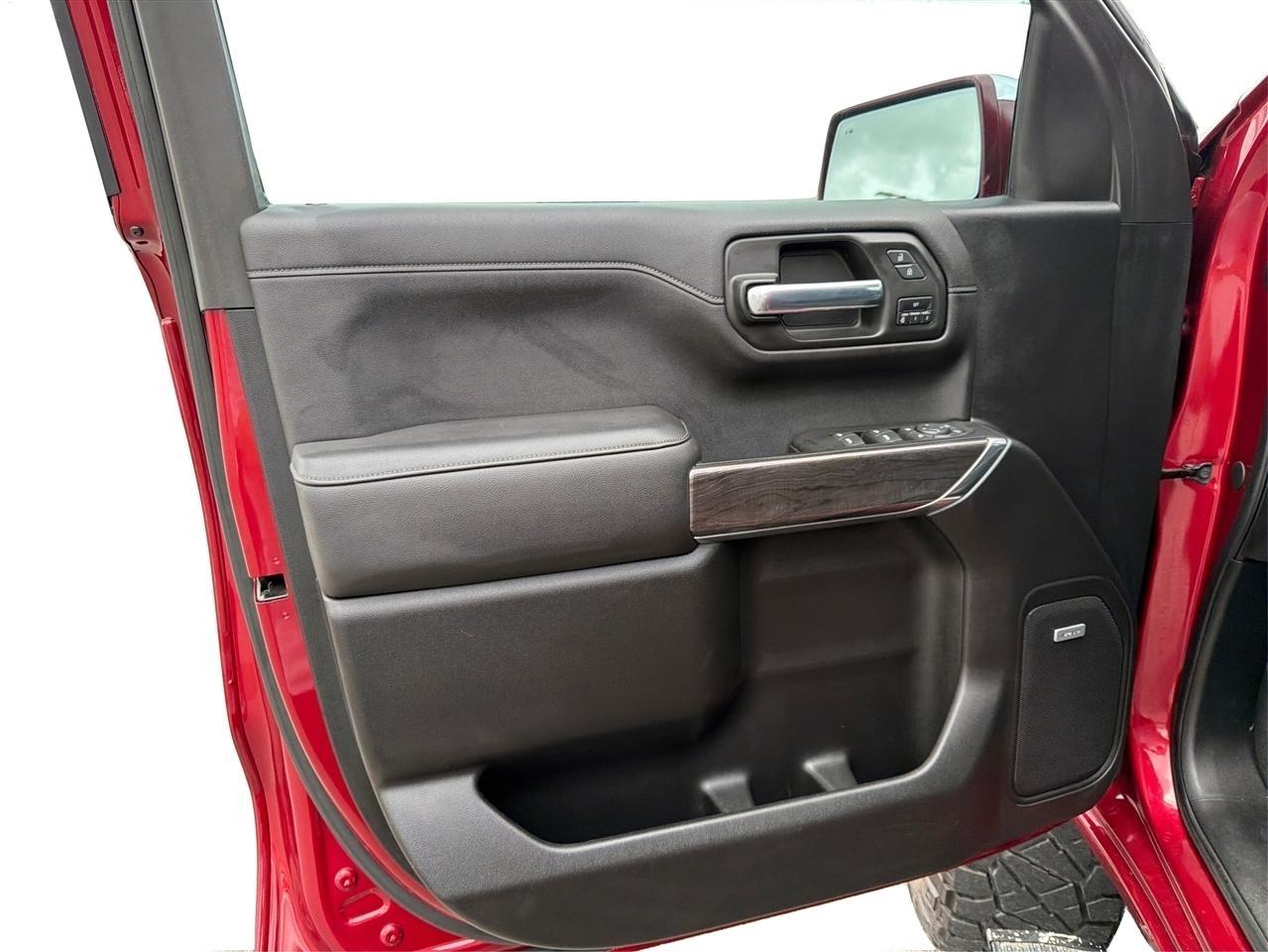 Chevrolet Silverado 1500 LTZ Crew Cab 4WD 2020