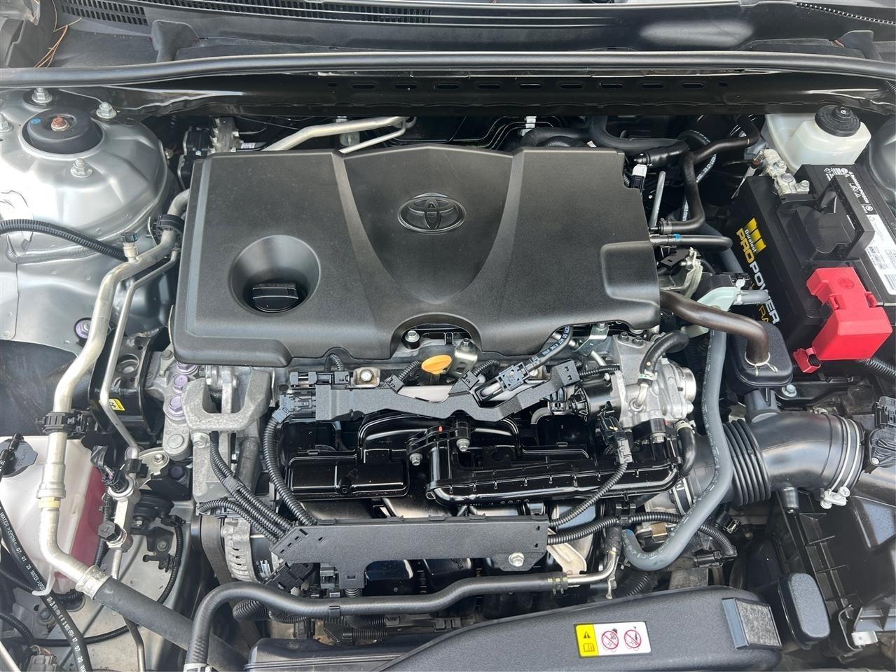 Toyota Camry SE 2021