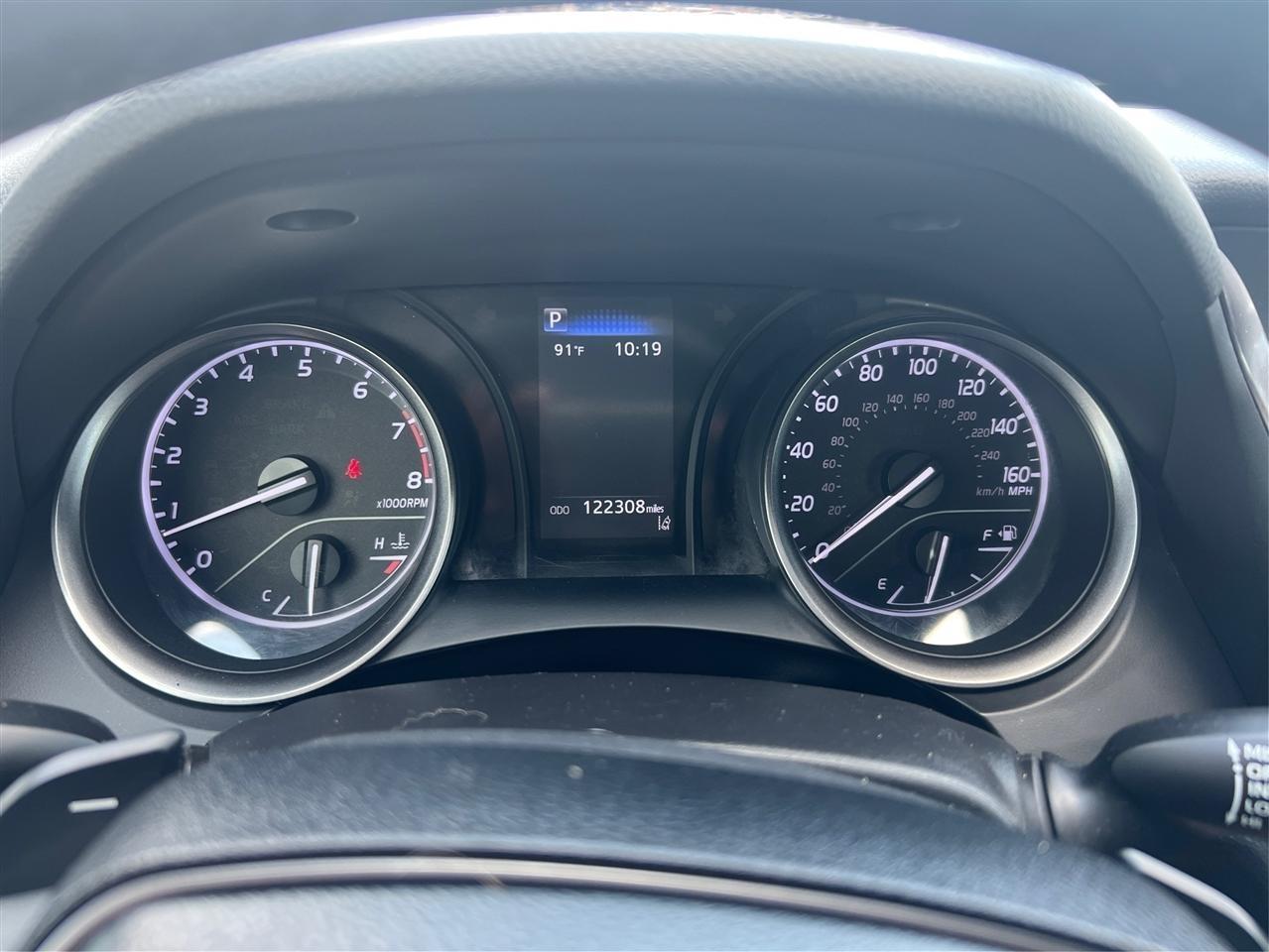 Toyota Camry SE 2021