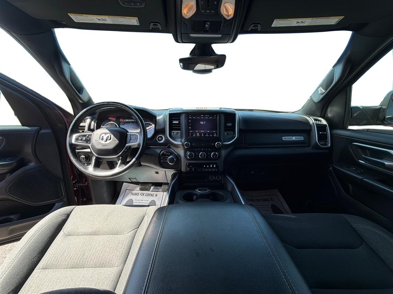 RAM 1500 Big Horn Crew Cab SWB 4WD 2020