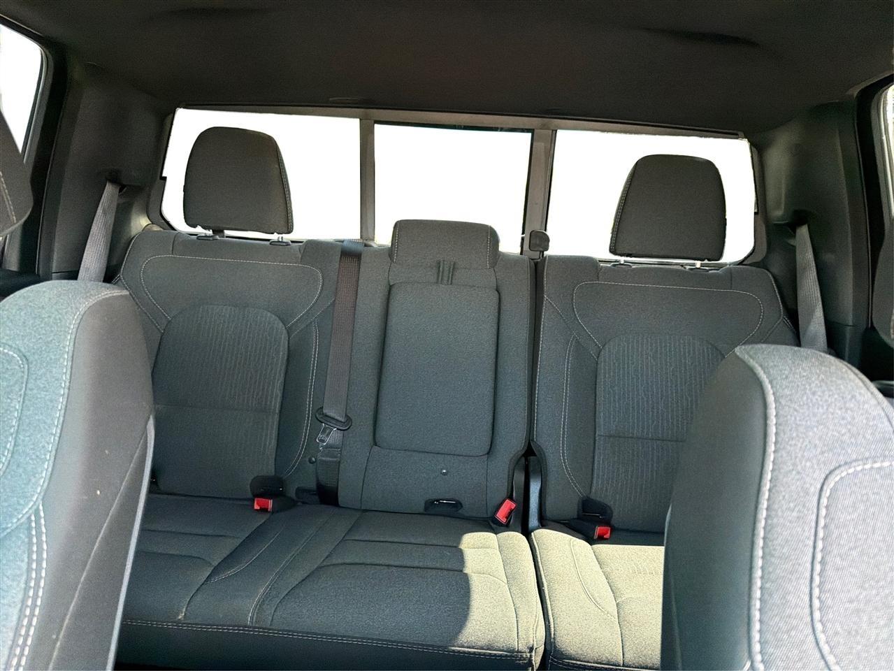 RAM 1500 Big Horn Crew Cab SWB 4WD 2020
