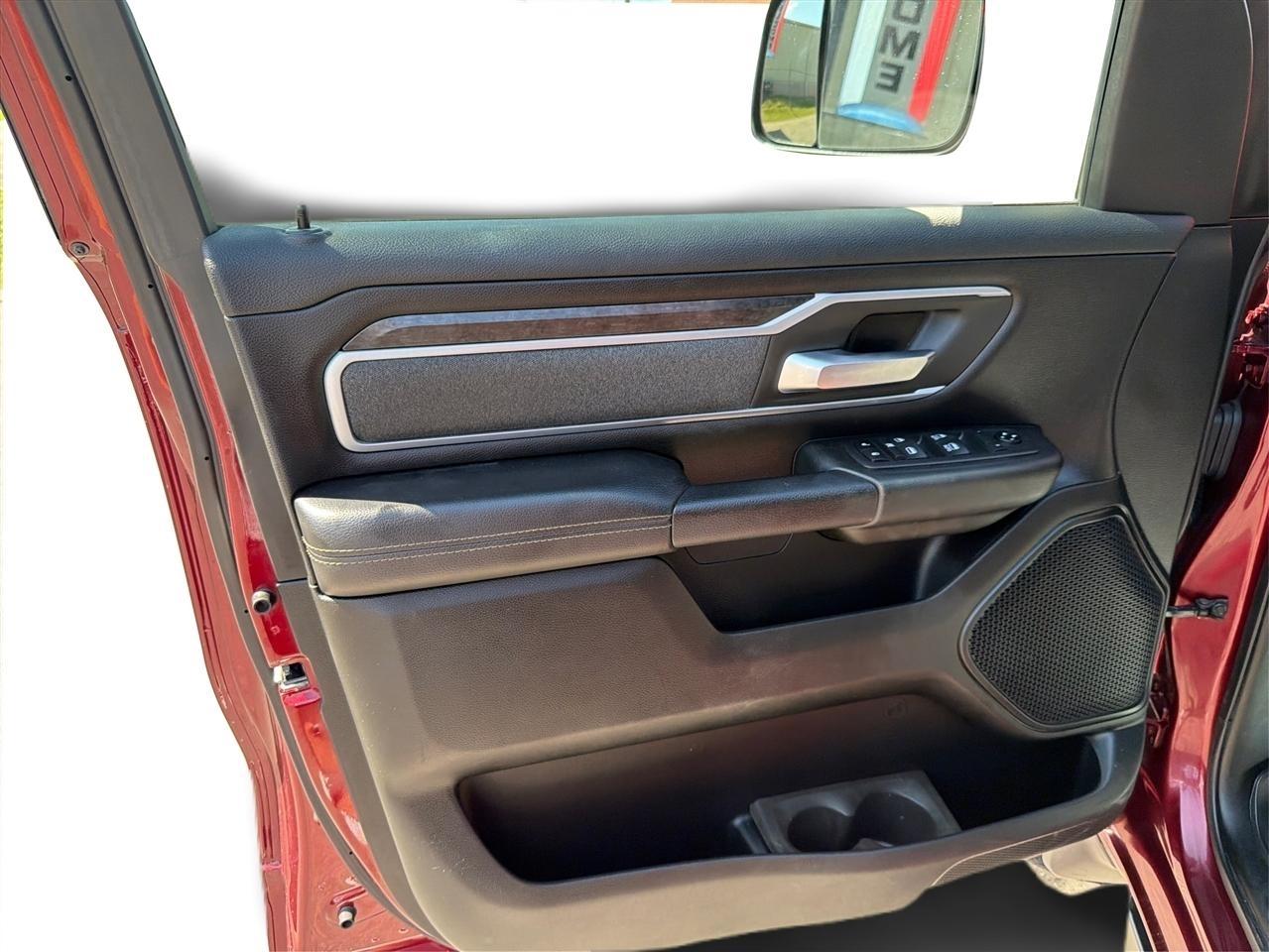 RAM 1500 Big Horn Crew Cab SWB 4WD 2020