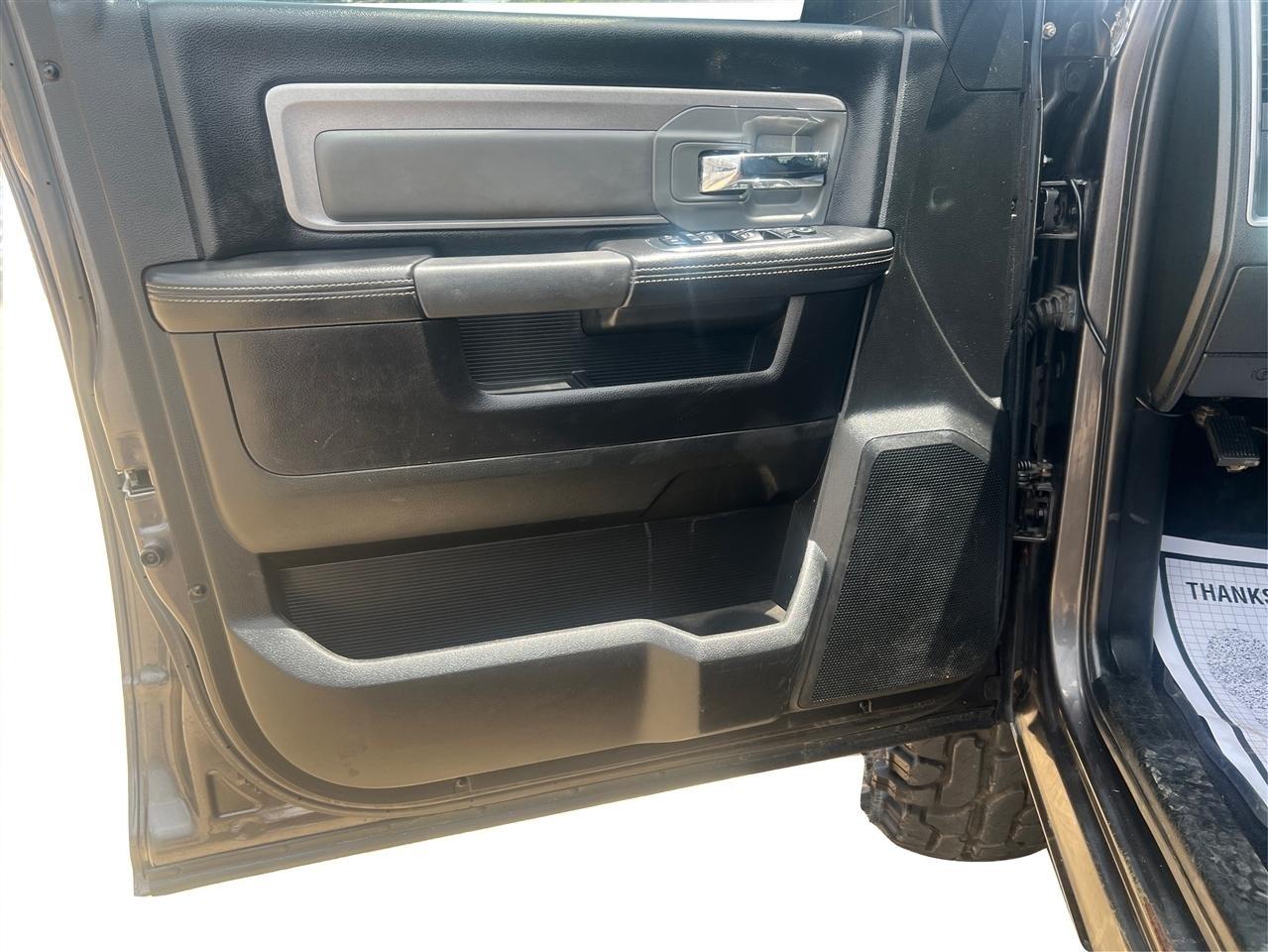 RAM 2500 Power Wagon Crew Cab SWB 4WD 2018
