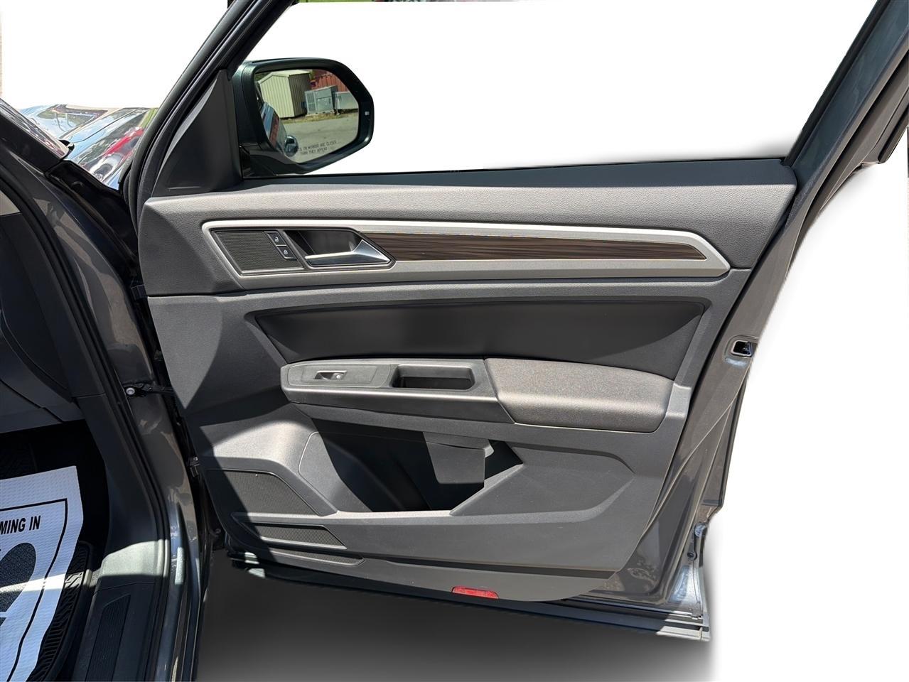 Volkswagen Atlas SE 2021