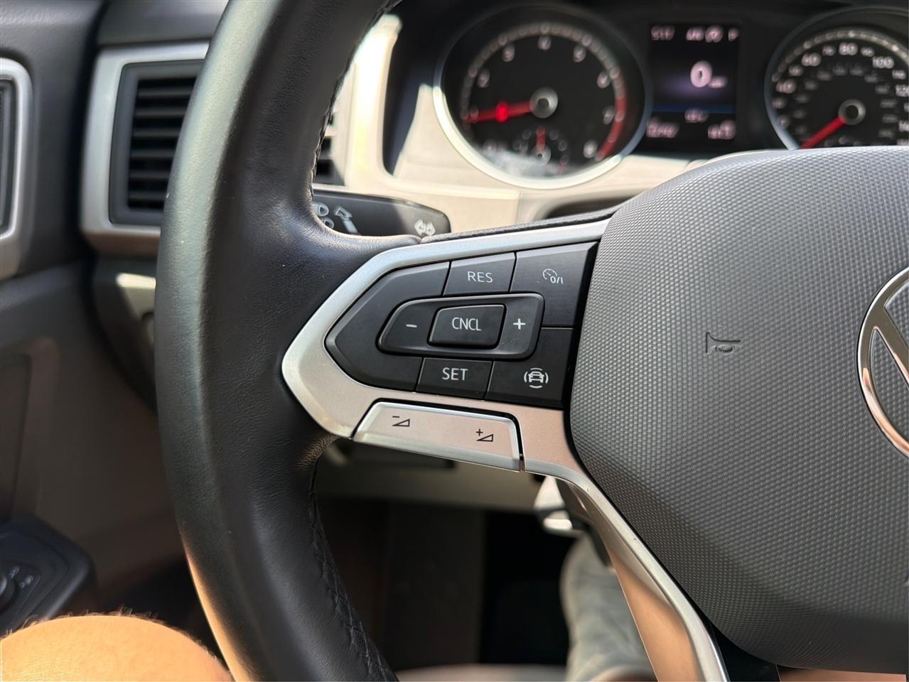 Volkswagen Atlas SE 2021