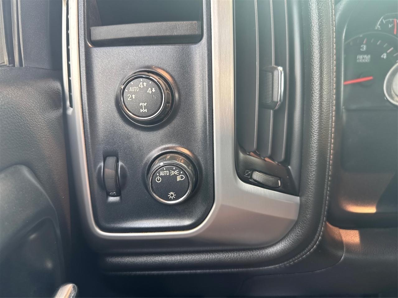 GMC Sierra 1500 SLE Crew Cab 4WD 2014
