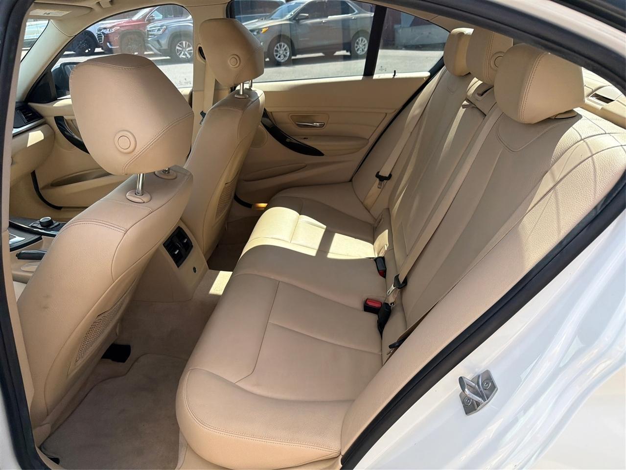 BMW 3-Series 328i Sedan 2015